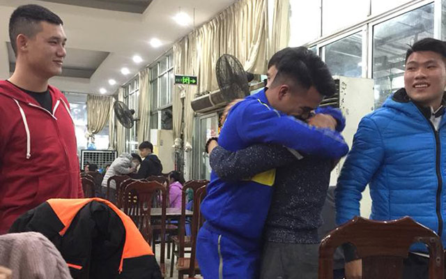 Những hình ảnh rất xúc động trong buổi chia tay đầy nước mắt của Đạo Từ Sơn với Cường Quốc